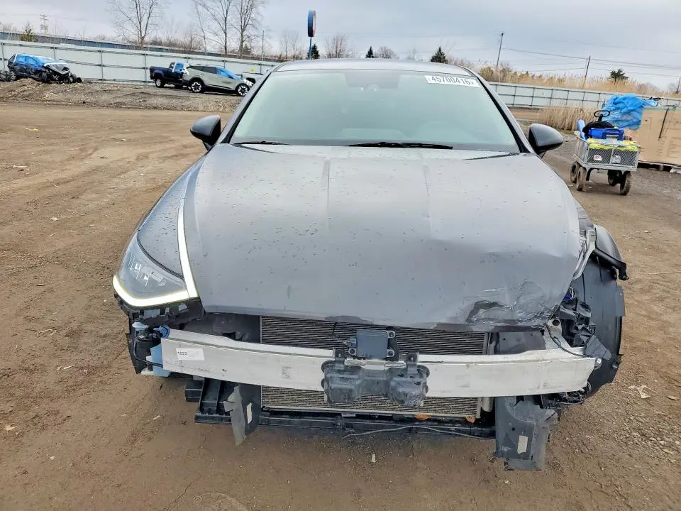 2022 HYUNDAI SONATA SE  