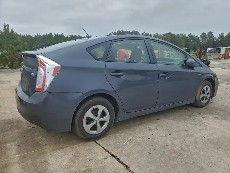 2013 TOYOTA PRIUS   