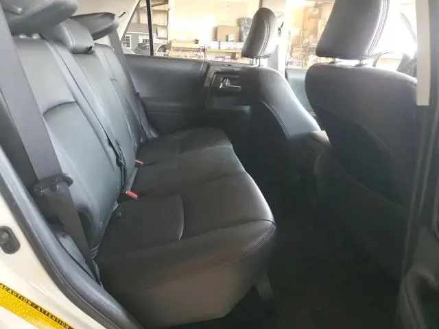 2020 TOYOTA 4RUNNER SR5/SR5 PREMIUM  