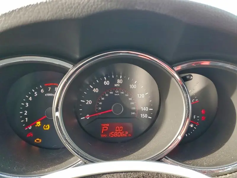 2011 KIA SORENTO BASE  