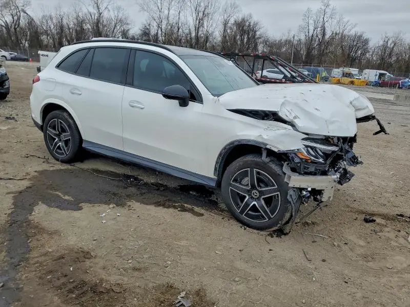 2025 MERCEDES-BENZ GLC 300 4MATIC  