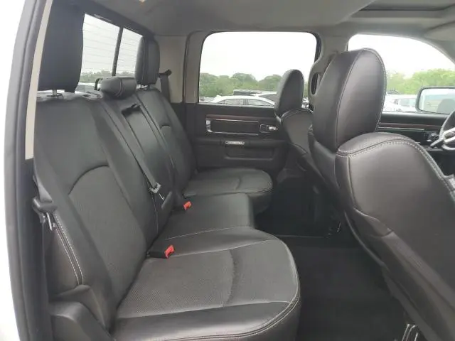 2016 RAM 1500 LARAMIE  