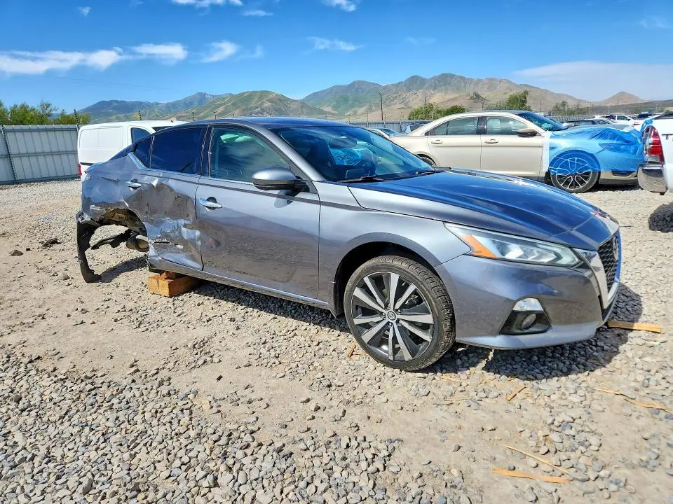 2021 NISSAN ALTIMA PLATINUM  