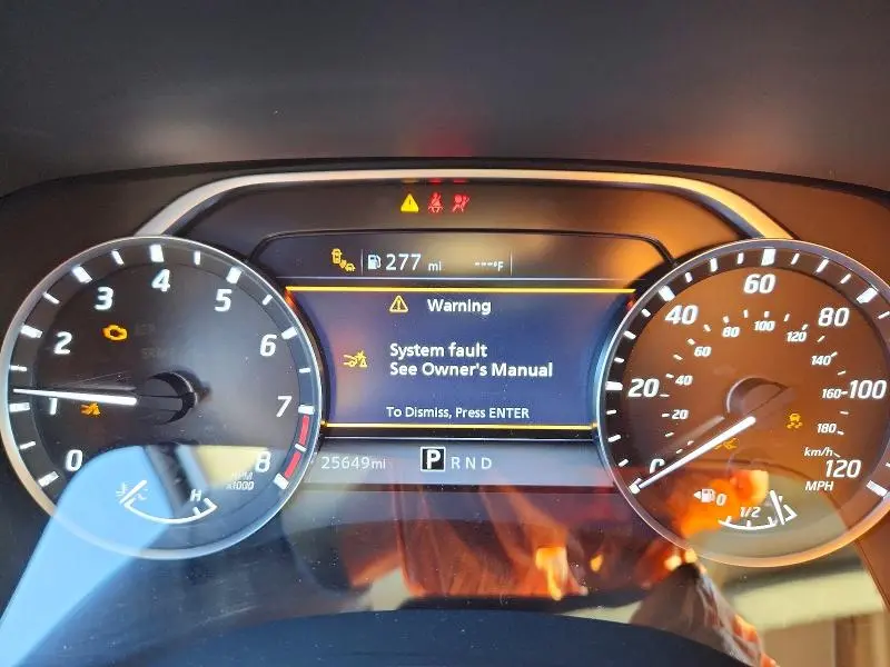 2023 NISSAN FRONTIER SV  