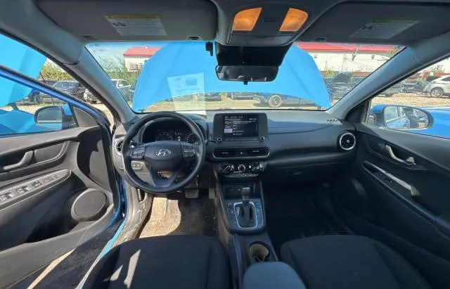 2022 HYUNDAI KONA SE  