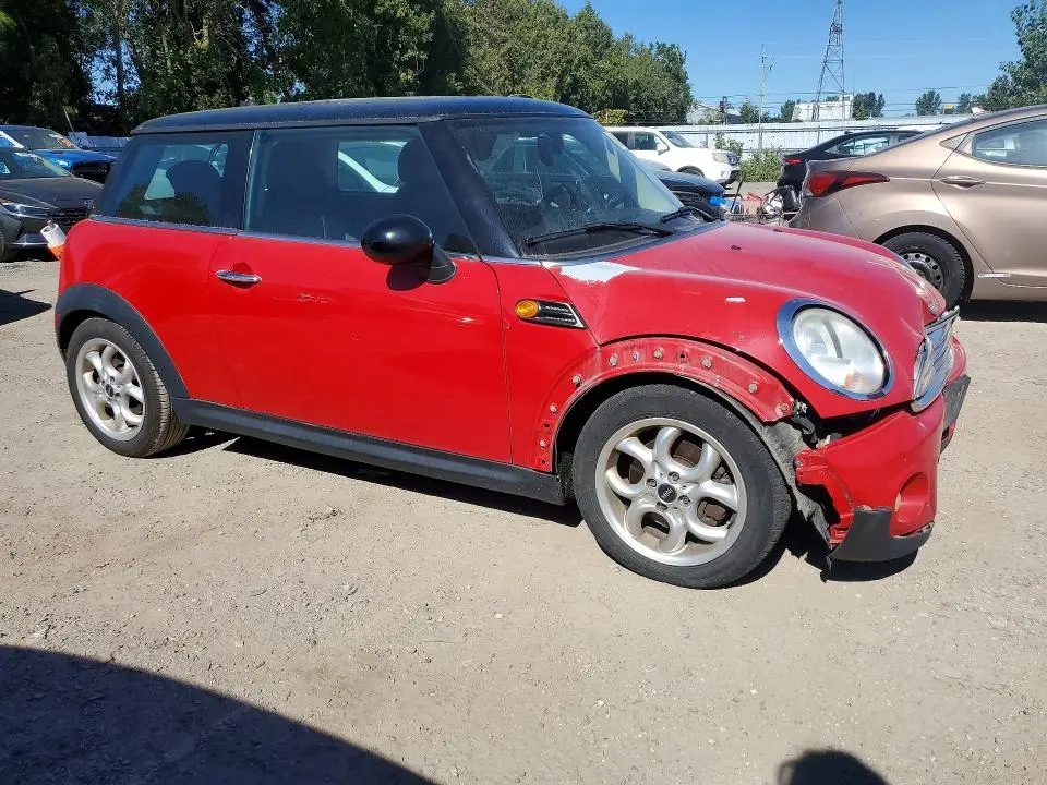 2013 MINI COOPER   