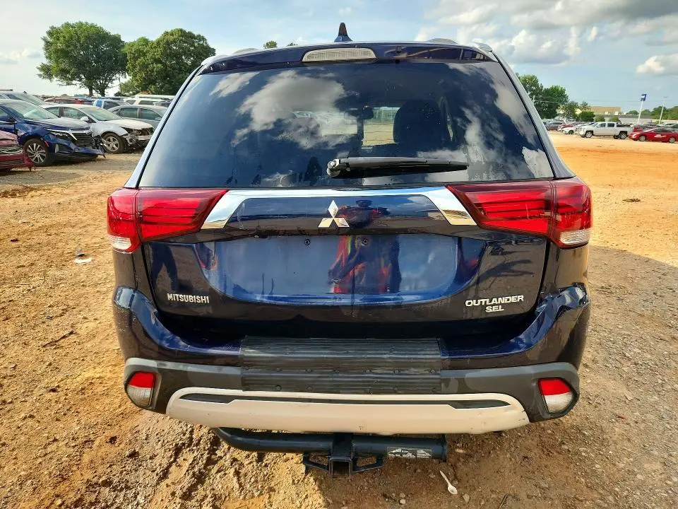 2019 MITSUBISHI OUTLANDER SE  