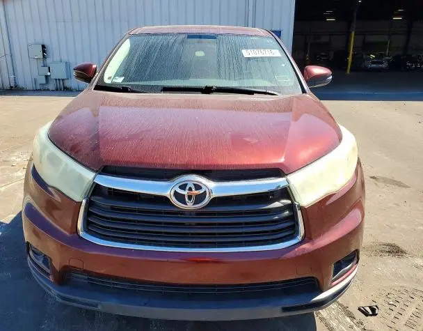 2016 TOYOTA HIGHLANDER LE  