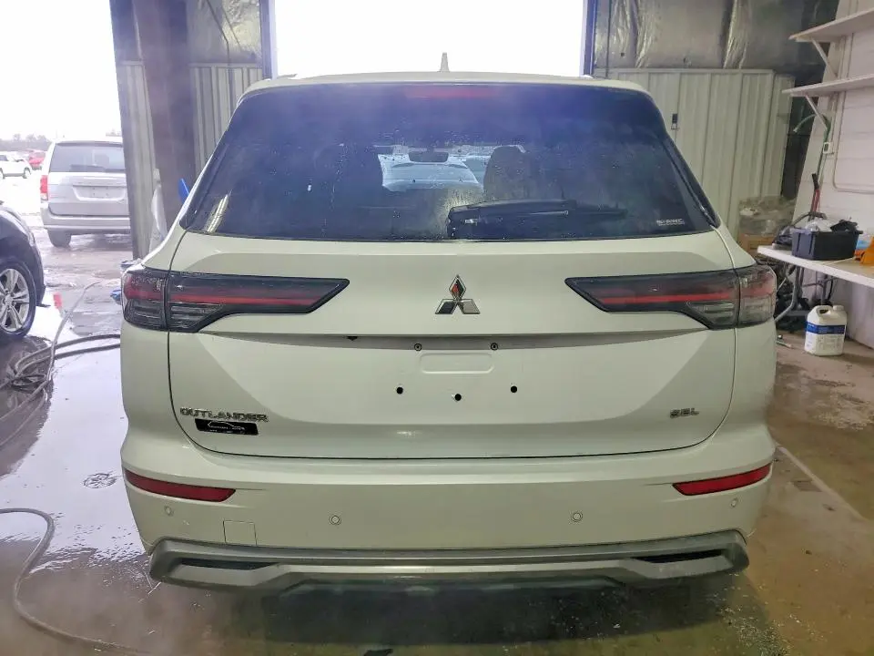 2025 MITSUBISHI OUTLANDER SEL  