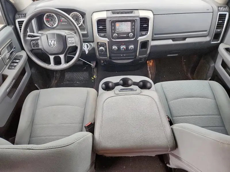 2015 RAM 1500 SLT  