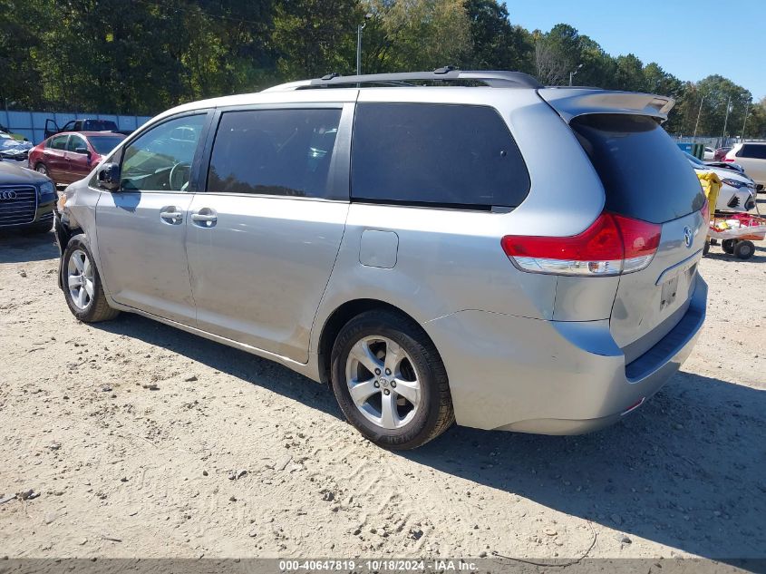 2011 TOYOTA SIENNA LE V6