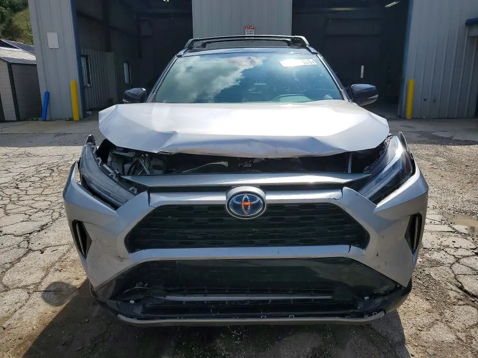 2022 TOYOTA RAV4 XSE  