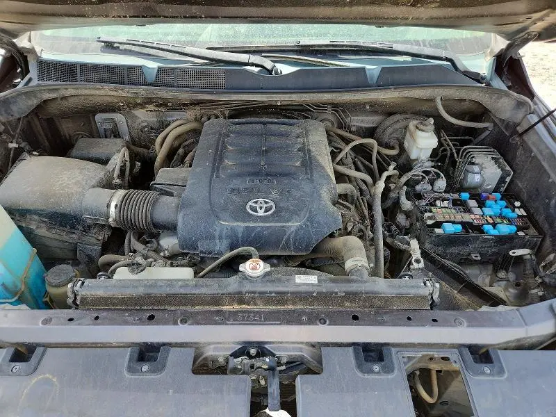 2020 TOYOTA TUNDRA SR5  