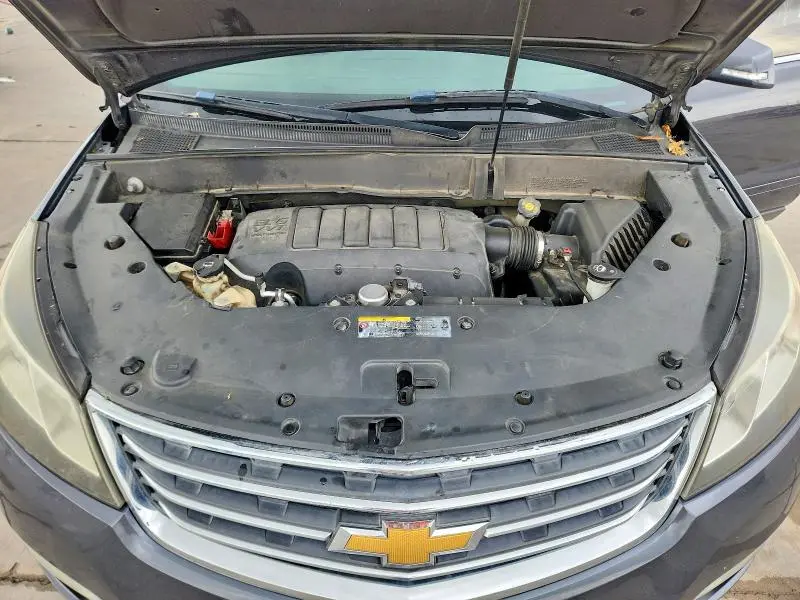 2014 CHEVROLET TRAVERSE LT  