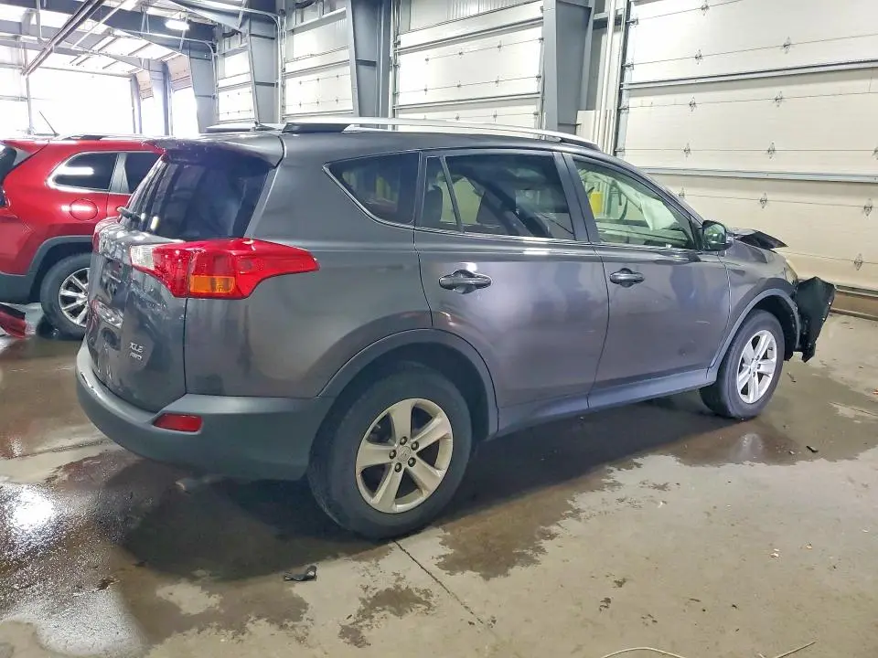 2014 TOYOTA RAV4 XLE  