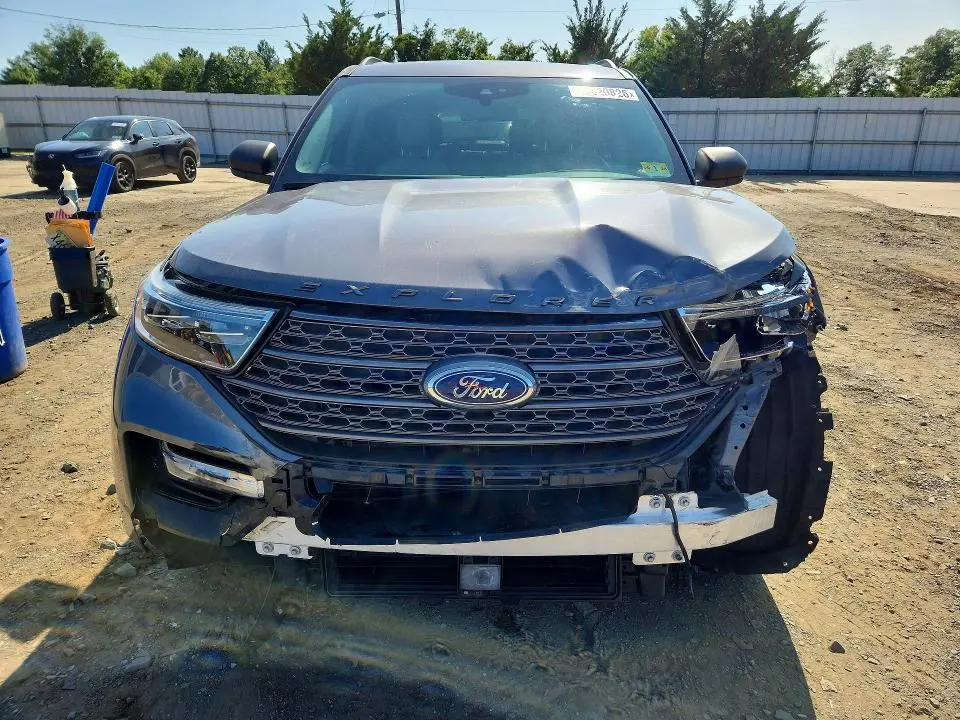 2021 FORD EXPLORER XLT  