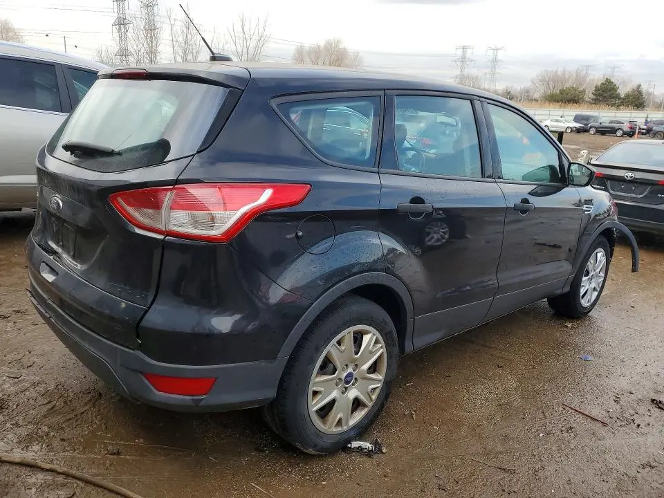 2016 FORD ESCAPE S  