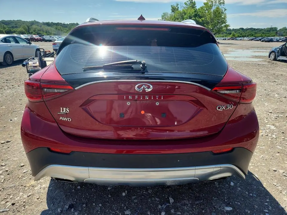 2017 INFINITI QX30 PREMIUM  