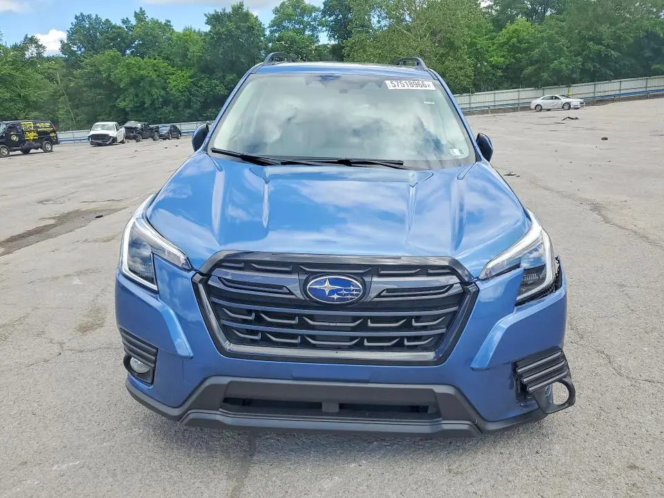 2023 SUBARU FORESTER LIMITED  