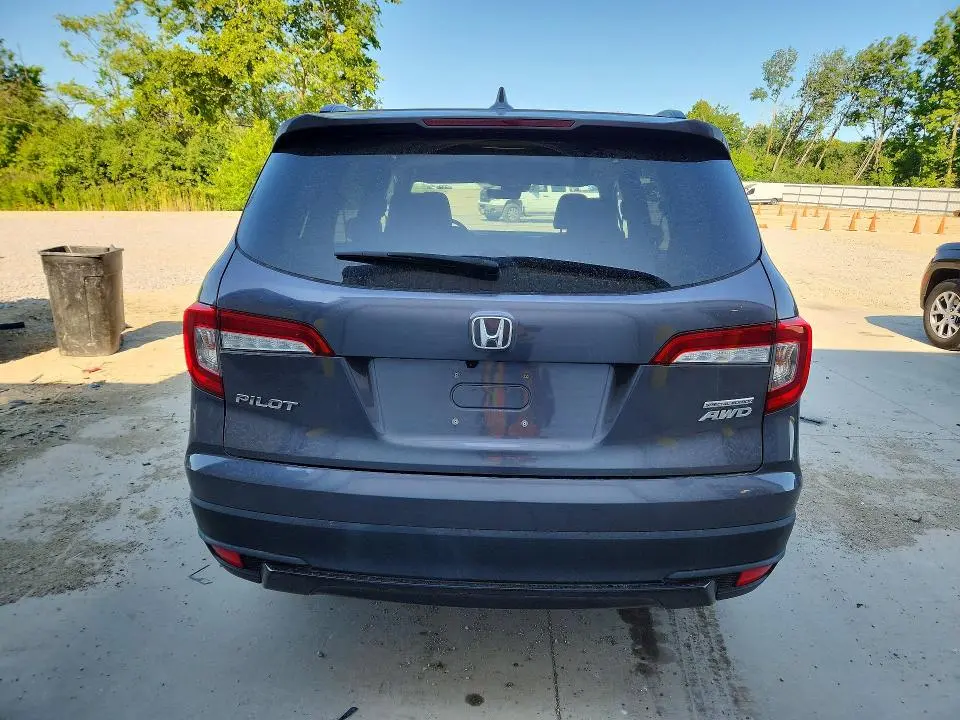 2022 HONDA PILOT SE  