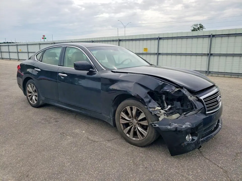 2011 INFINITI M37 X  