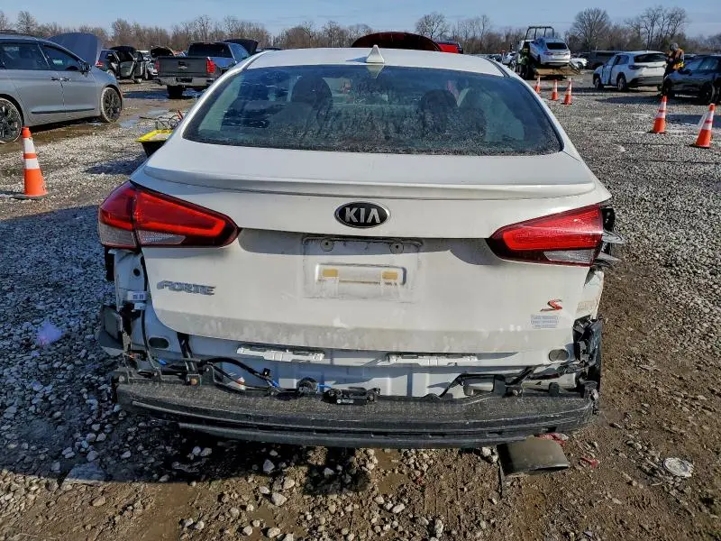 2017 KIA FORTE LX  