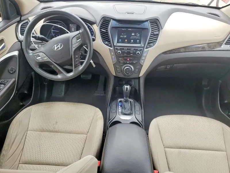 2018 HYUNDAI SANTA FE SE  