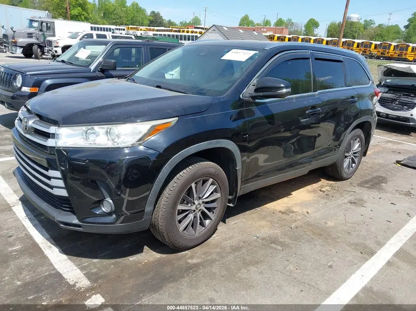 2019 TOYOTA HIGHLANDER XLE