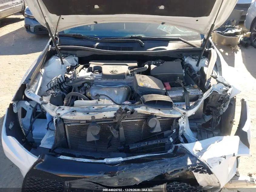 2017 TOYOTA CAMRY SE