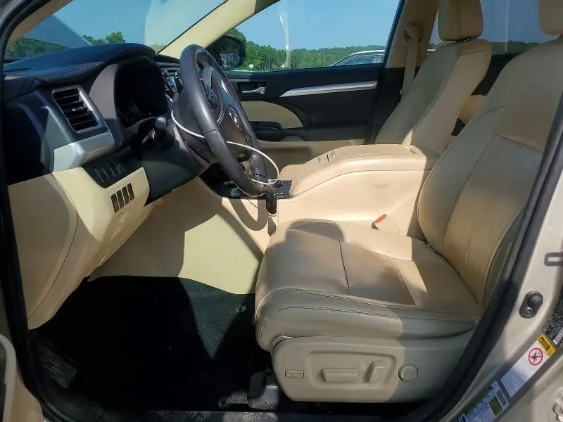 2014 TOYOTA HIGHLANDER XLE  