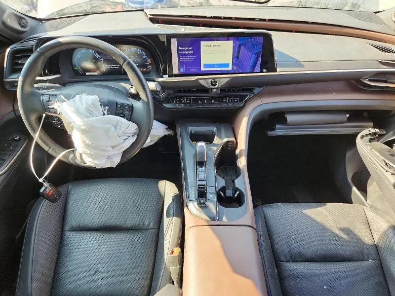 2023 TOYOTA CROWN LIMITED  