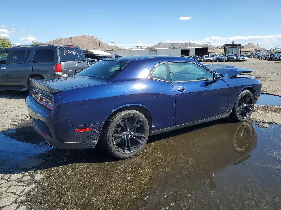 2017 DODGE CHALLENGER SXT  