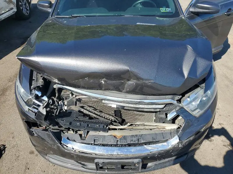 2015 FORD TAURUS SEL  