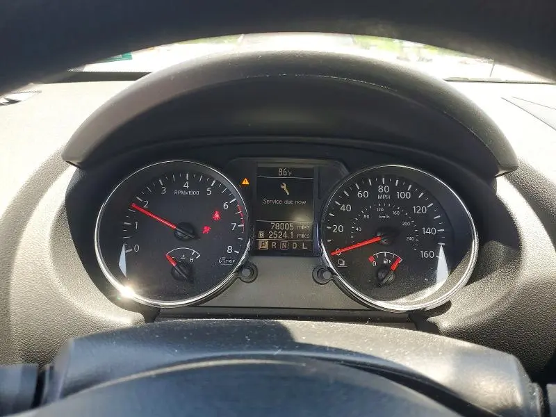 2012 NISSAN ROGUE S  