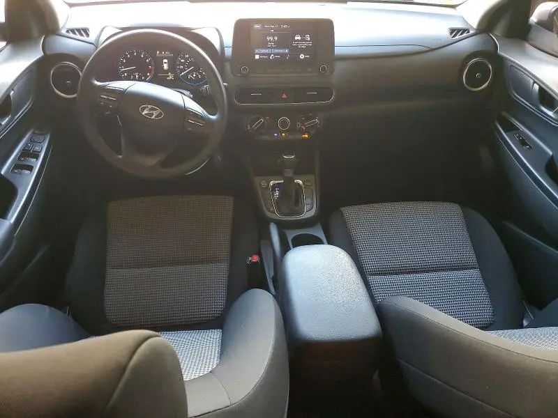 2022 HYUNDAI KONA SE  