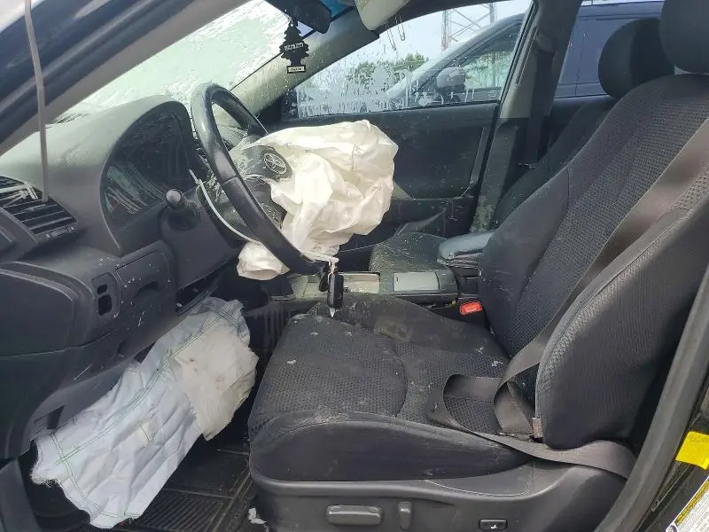 2011 TOYOTA CAMRY SE  
