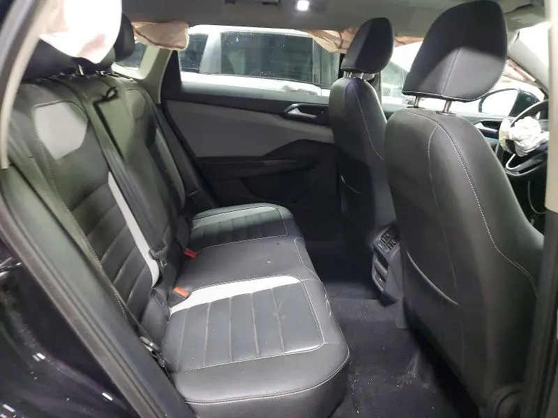 2024 VOLKSWAGEN TAOS SEL  