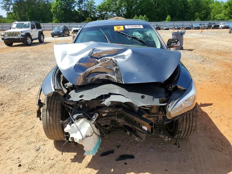 2018 INFINITI Q70 3.7 LUXE  
