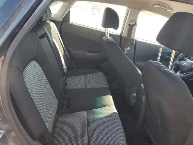 2018 HYUNDAI KONA SE  