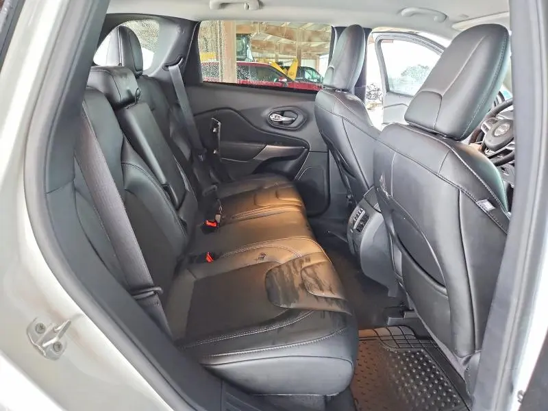 2021 JEEP CHEROKEE LATITUDE PLUS  