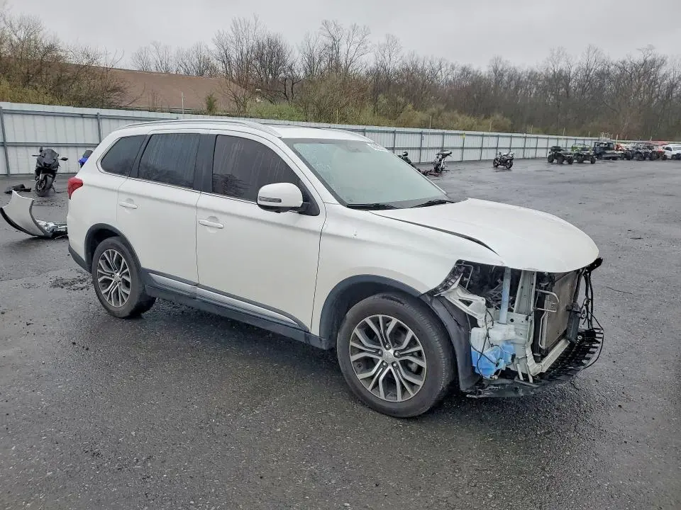 2018 MITSUBISHI OUTLANDER SE  