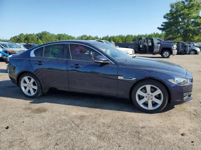 2017 JAGUAR XE PREMIUM  