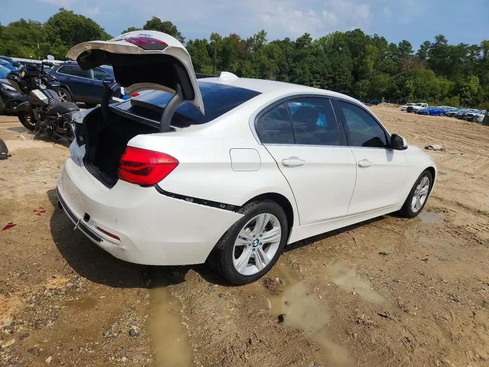 2018 BMW 330 XI  