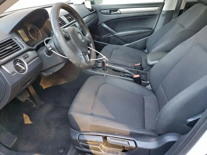 2014 VOLKSWAGEN PASSAT S  