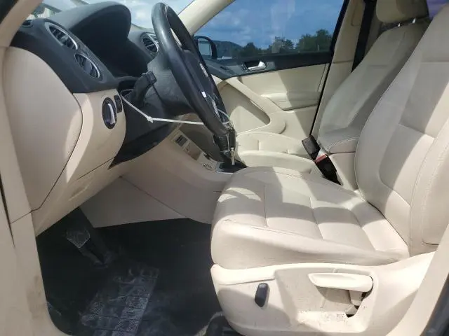 2017 VOLKSWAGEN TIGUAN S