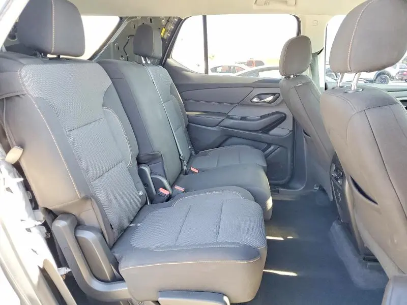 2020 CHEVROLET TRAVERSE LT  
