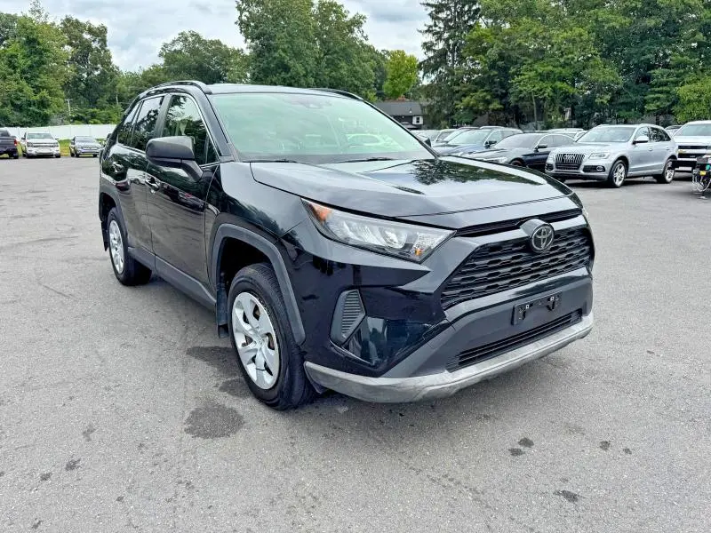 2019 TOYOTA RAV4 LE  