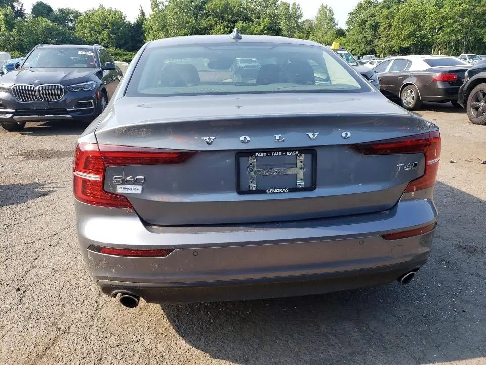 2019 VOLVO S60 T6 MOMENTUM  