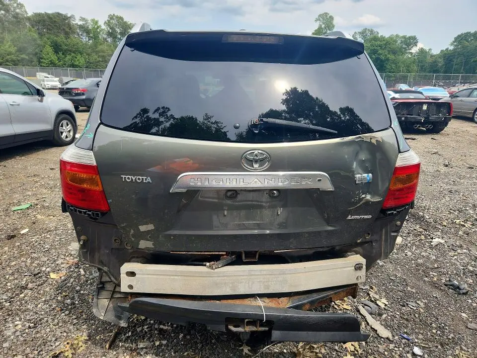 2010 TOYOTA HIGHLANDER LIMITED  