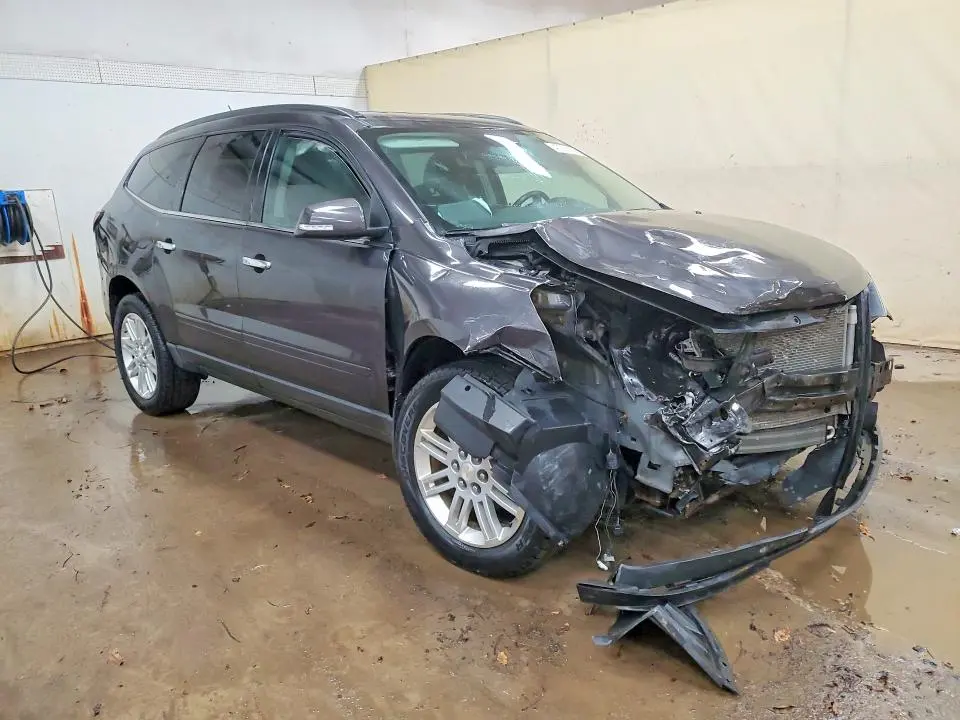 2015 CHEVROLET TRAVERSE LT  
